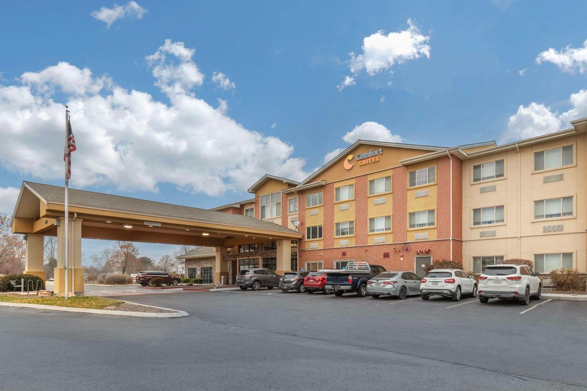 Comfort Suites Boise West Meridian Exterior photo